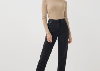 Pact: Leading the Charge in Ethical and Sustainable Fashion